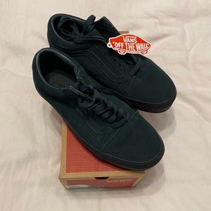 NWT Vans Old Skool Shoes